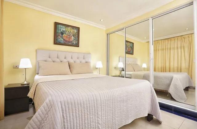 Hotel Puerto Malecon Santo Domingo room